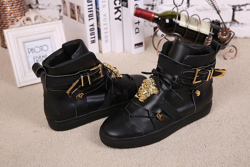 Versace men shoes. Size 40.5 - The Collection Outlet